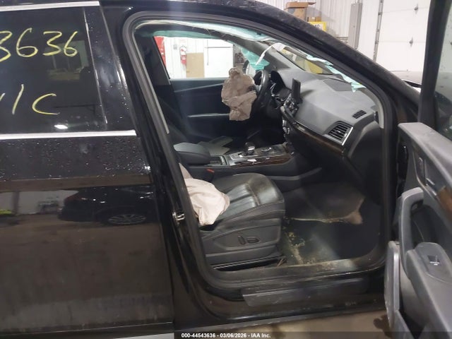 Audi Q5 45 Premium