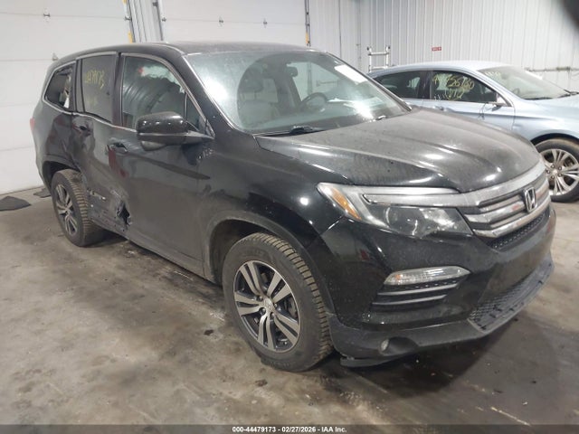 Salvage Honda Pilot Image