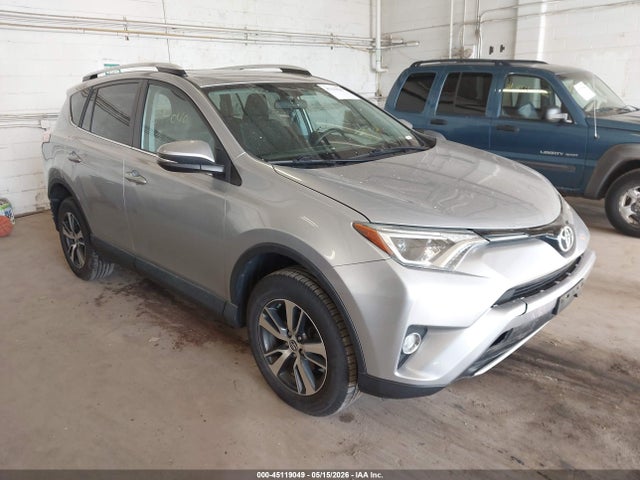 Salvage Toyota RAV4 Image