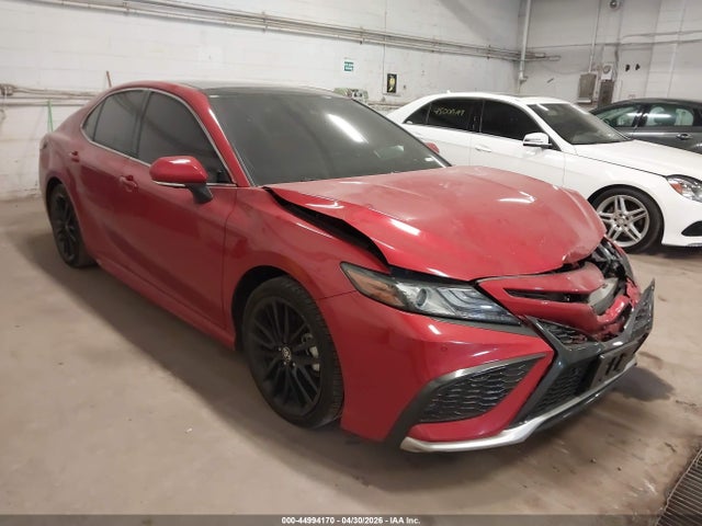 Salvage Toyota Camry Image