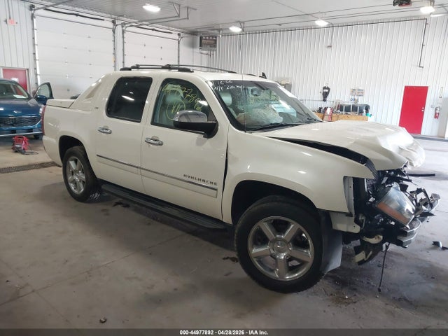 Salvage Chevrolet Avalanche 1500 Image