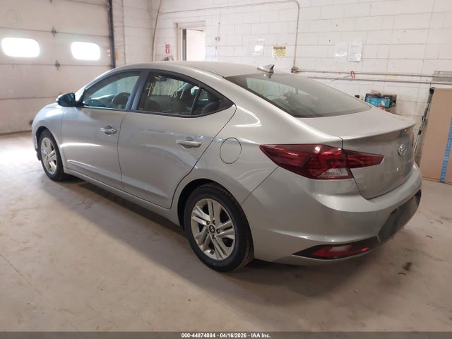 Hyundai ELANTRA Sel