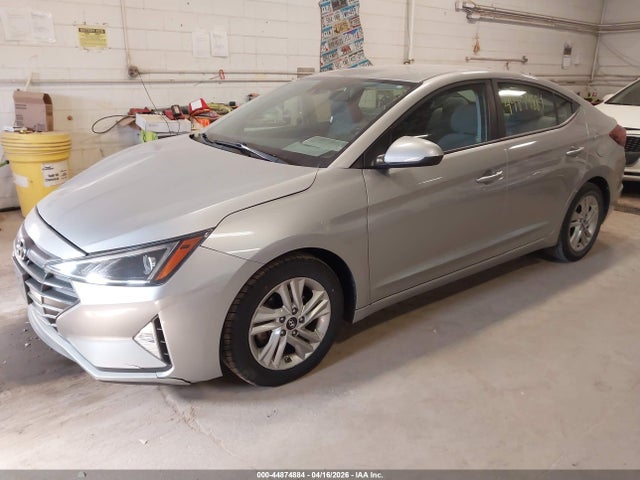 Hyundai ELANTRA Sel