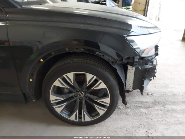 Audi Q8 Premium Plus 55 Tfsi Quattro