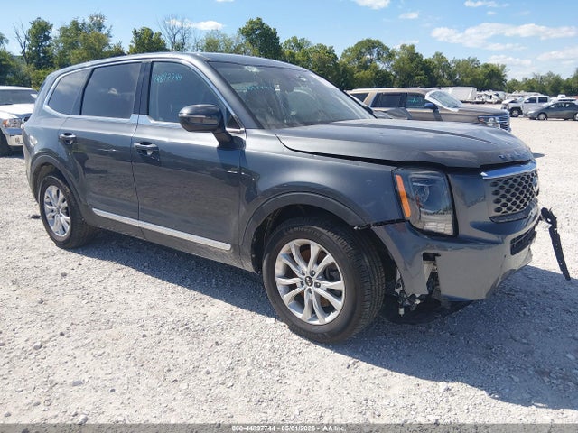 Salvage Kia Telluride Image