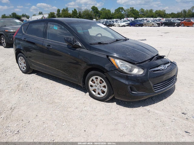 Salvage Hyundai ACCENT Image