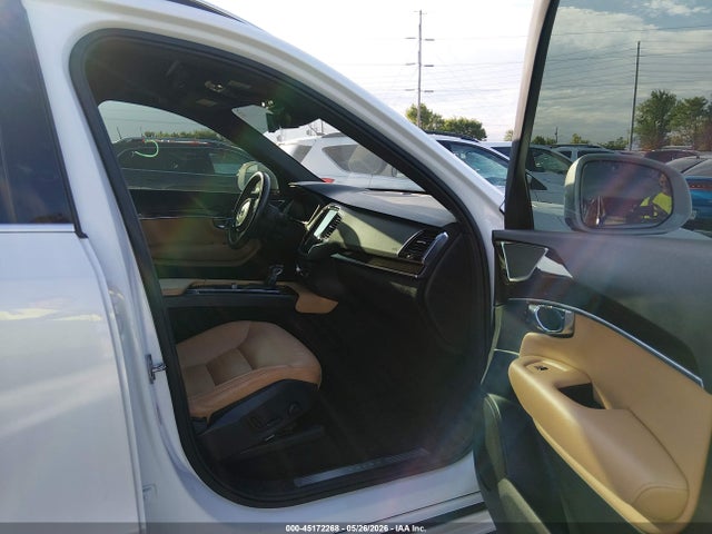 Volvo XC90 T6 Momentum