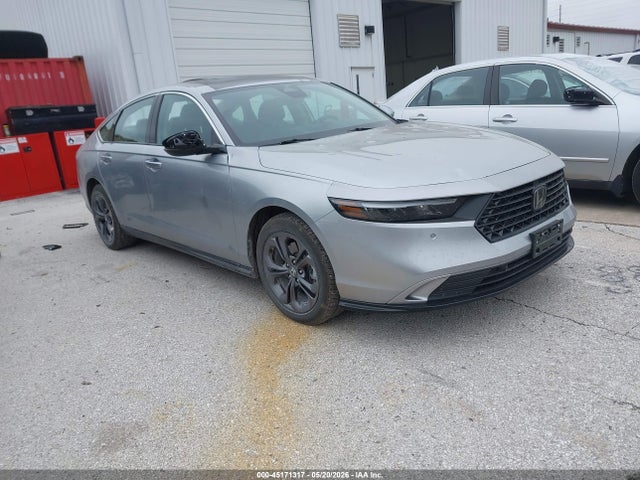 Salvage Honda Accord Image