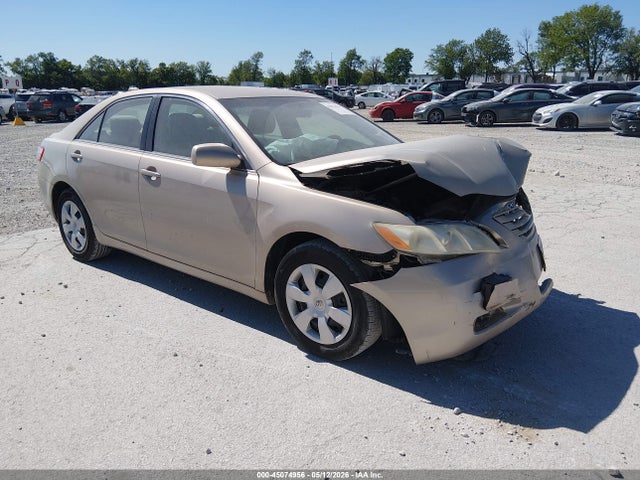 Salvage Toyota Camry Image