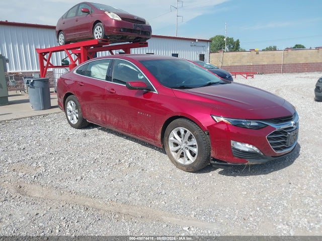 Salvage Chevrolet Malibu Image