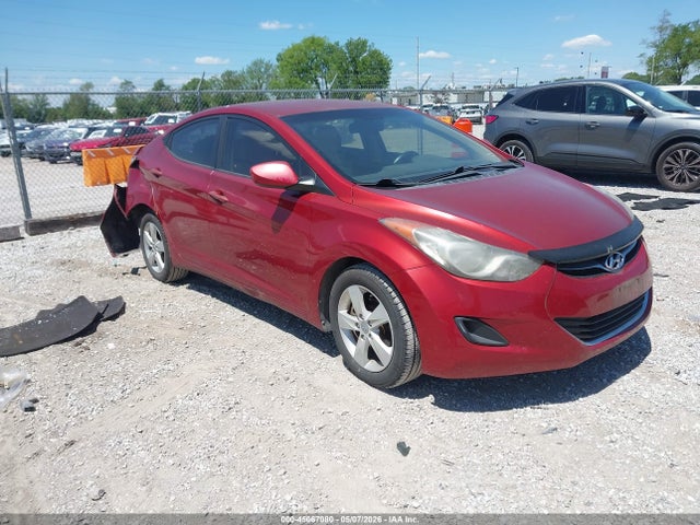 Salvage Hyundai ELANTRA Image