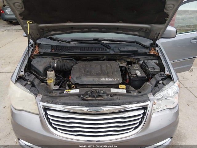 Chrysler Town & Country Touring
