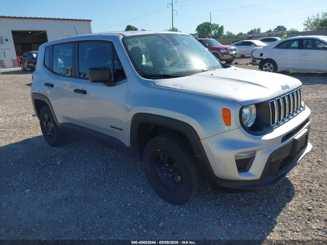 Salvage Jeep Renegade Image