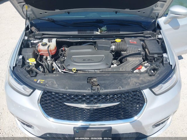 Chrysler Pacifica Touring L