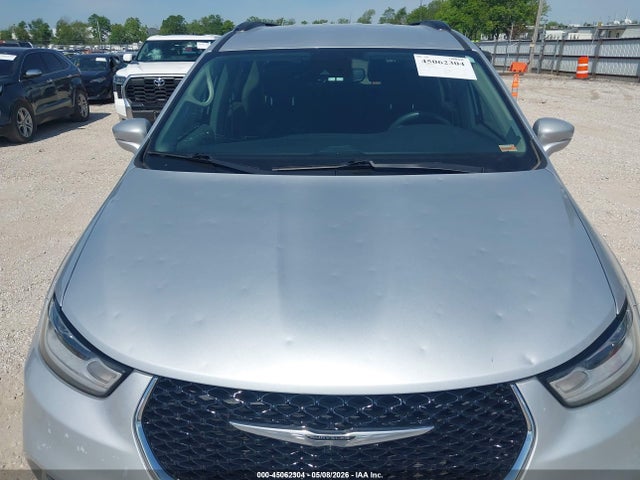 Chrysler Pacifica Touring L