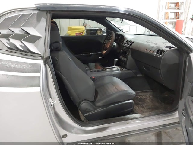 Dodge Challenger Sxt