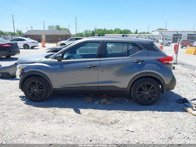 Nissan Kicks S