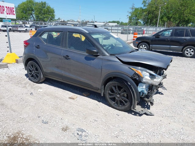 Salvage Nissan Kicks Image