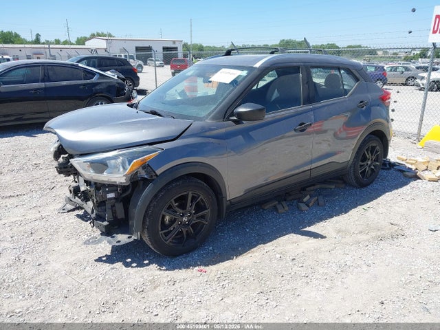 Nissan Kicks S