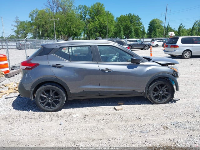 Nissan Kicks S