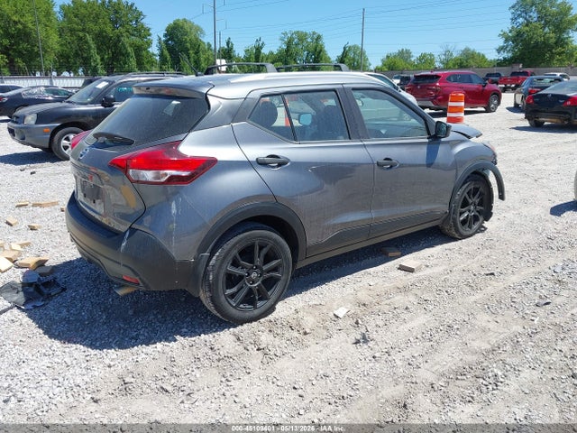 Nissan Kicks S