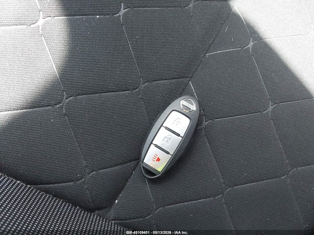 Nissan Kicks S