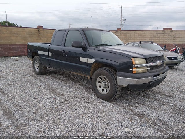Salvage Chevrolet Silverado 1500 Image