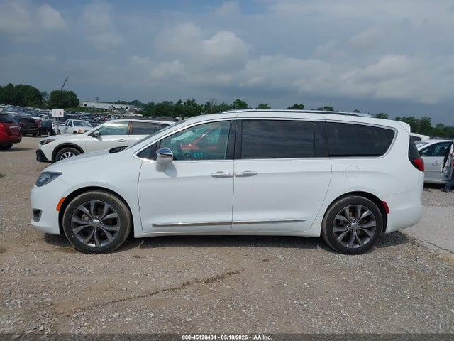 Chrysler Pacifica Limited