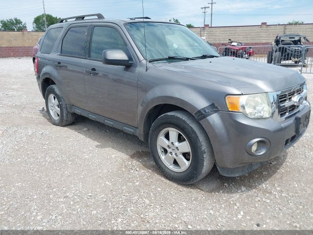 Salvage Ford Escape Image
