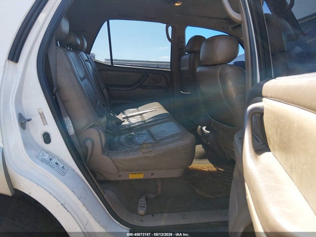 Toyota Sequoia Sr5 V8