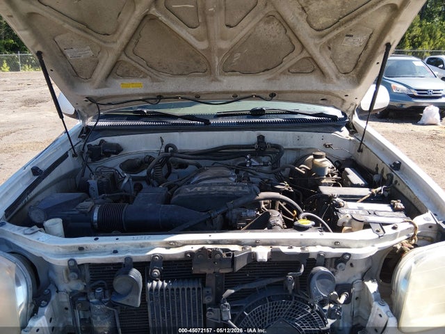 Toyota Sequoia Sr5 V8