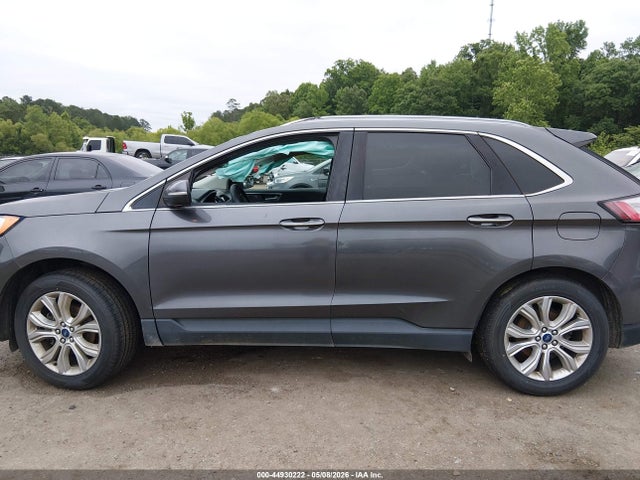 Ford Edge Titanium