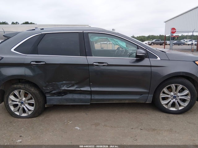 Ford Edge Titanium
