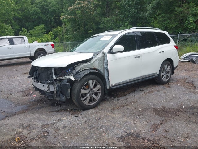 Nissan Pathfinder Platinum