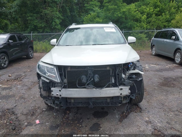 Nissan Pathfinder Platinum