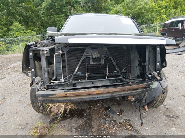 Cadillac Escalade Standard