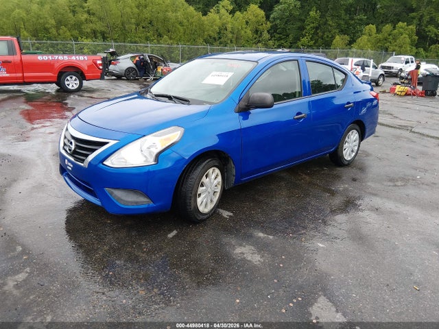 Nissan Versa 1.6 S+