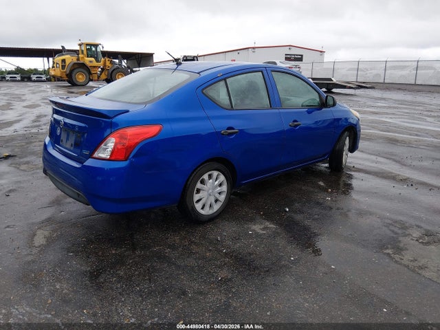 Nissan Versa 1.6 S+