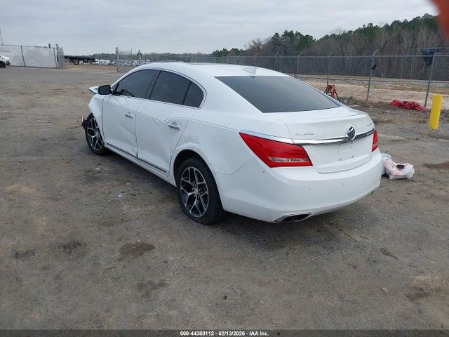 Buick LaCrosse Sport Touring