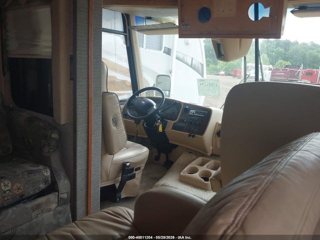 Ford F-550 Super Duty Stripped Chass
