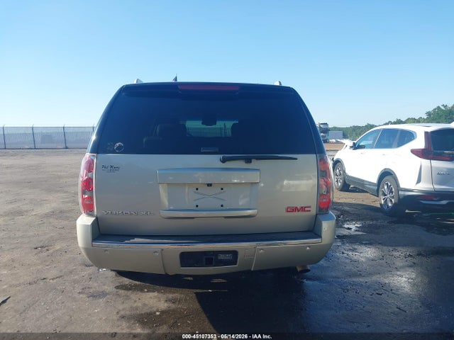 GMC Yukon Denali