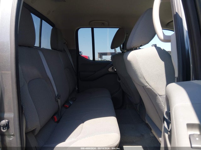 Nissan Frontier Sv