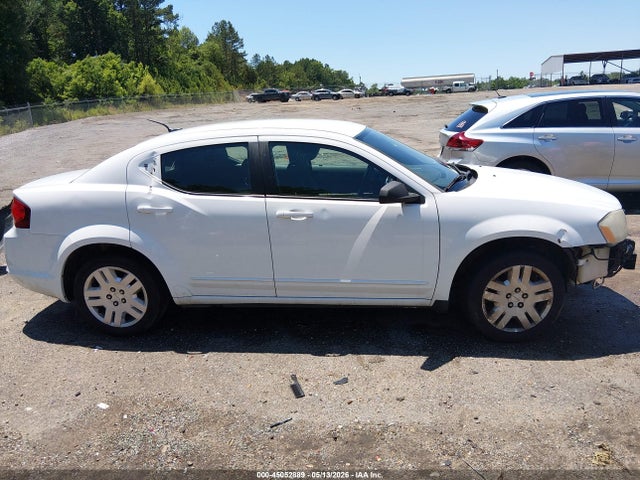 Dodge Avenger Se