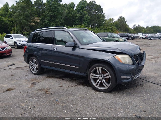 Salvage Mercedes-Benz GLK Image