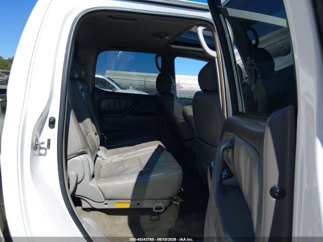 Toyota Tundra Sr5 V8