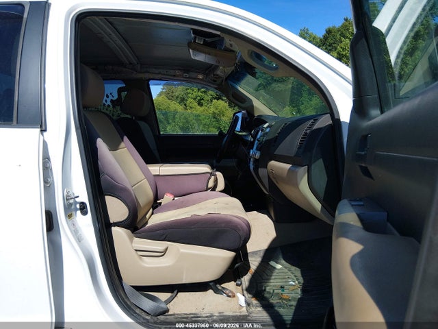 Toyota Tundra Base 4.7l V8