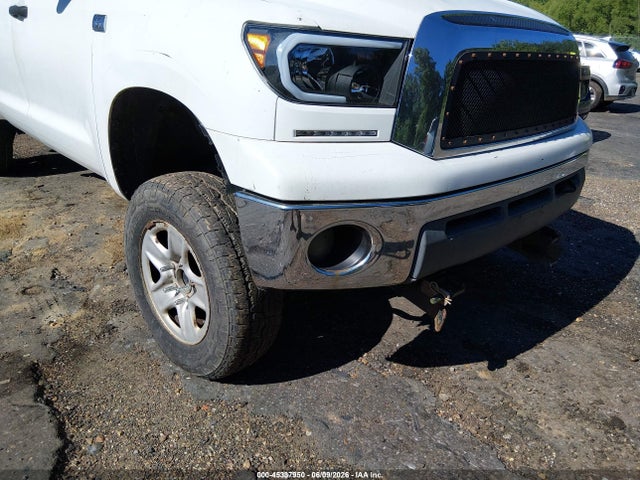 Toyota Tundra Base 4.7l V8