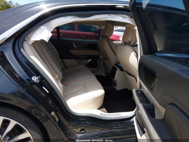 Lincoln Continental Select