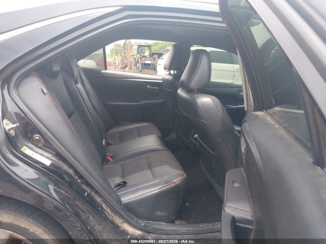 Toyota Camry Se