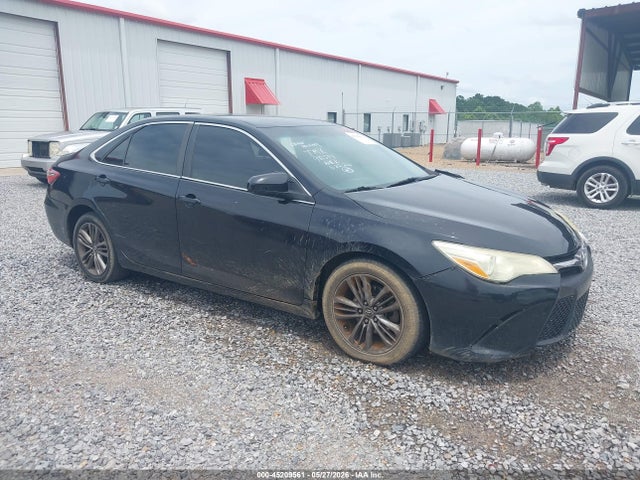 Salvage Toyota Camry Image